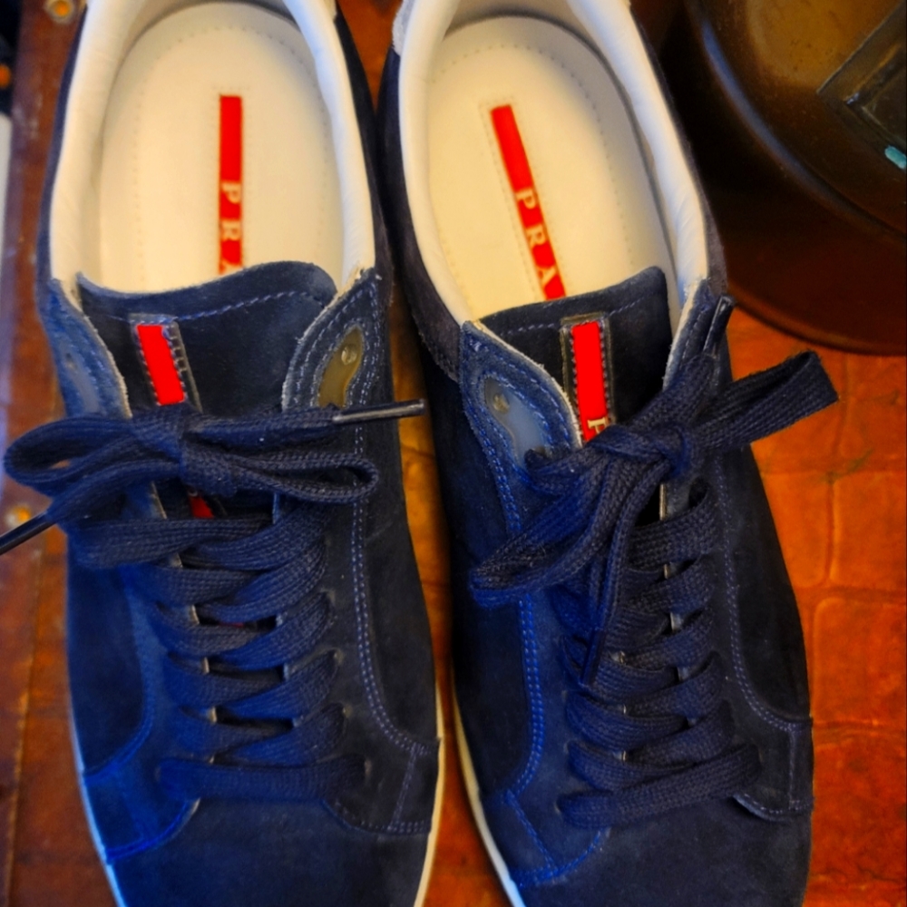 Prada size 7 men's sneaker
